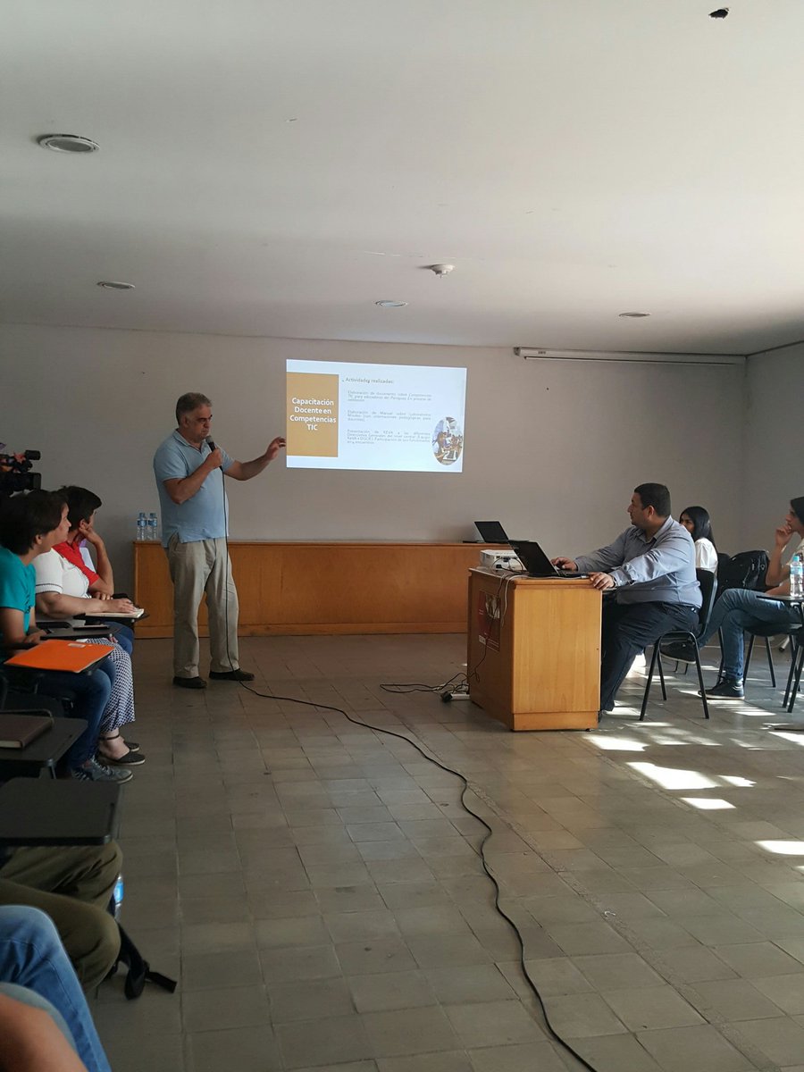 mte_py's tweet photo. [AHORA] Alejandrino presenta el Proyecto de  Capacitación Docente en Competencias TIC https://t.co/MYQdiIpB77