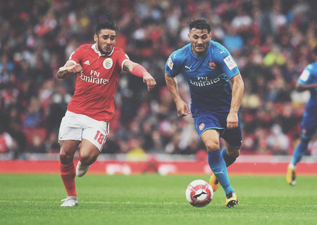 seadk6's tweet photo. My first @Arsenal game at the emirates stadium! Great effort and result today! 💪🏽✔️#EmiratesCup #AFCvBEN #gibgäs #SeoKol https://t.co/xP1p3l5IyG