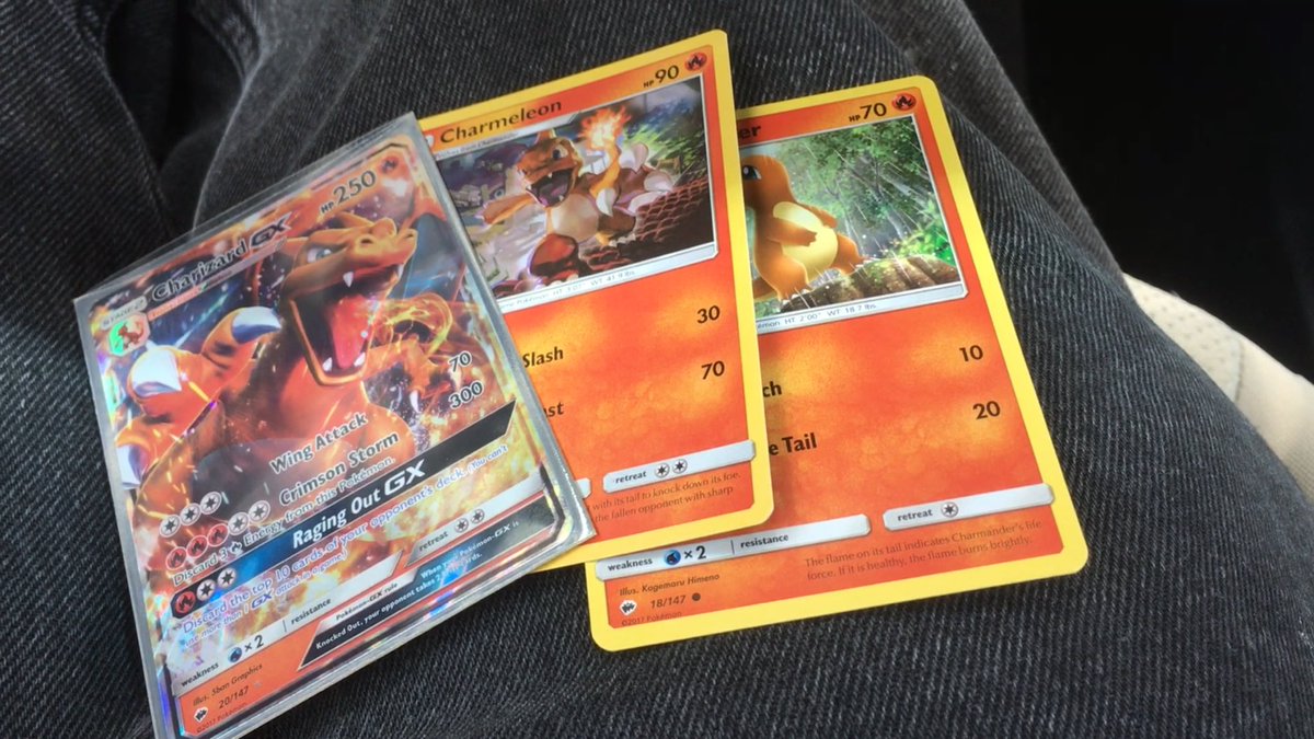 TheSmokinGunmen's tweet photo. Omfg look at what I got at pre release today!!!!!! #CharizardGX #Charizard #Pokémon #amazingpull #BurningShadows #prerelease https://t.co/mKF70mMGwy