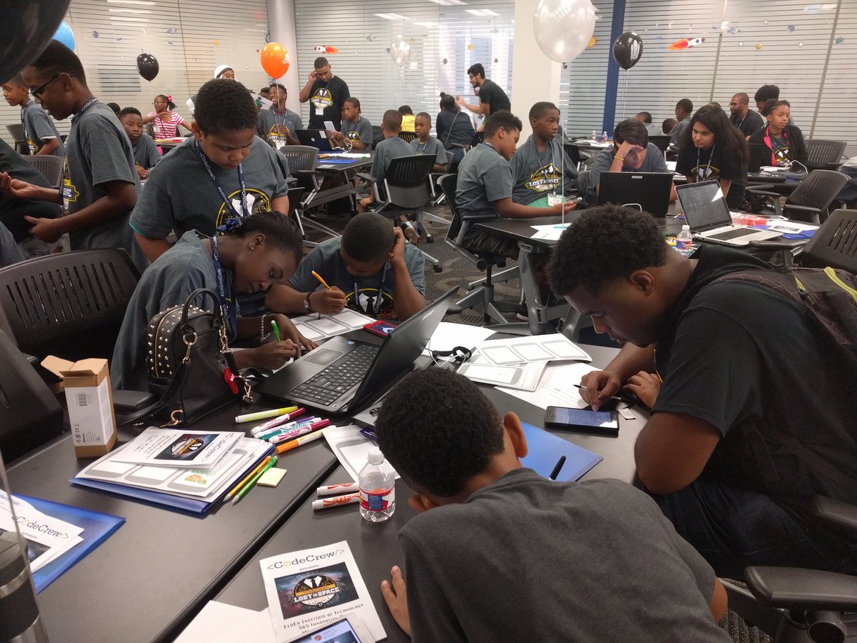 armyofpixels's tweet photo. These kids know how to research! @_CodeCrew #LostInSpaceHackathon stop #HumanTrafficking https://t.co/sud5f89XFQ