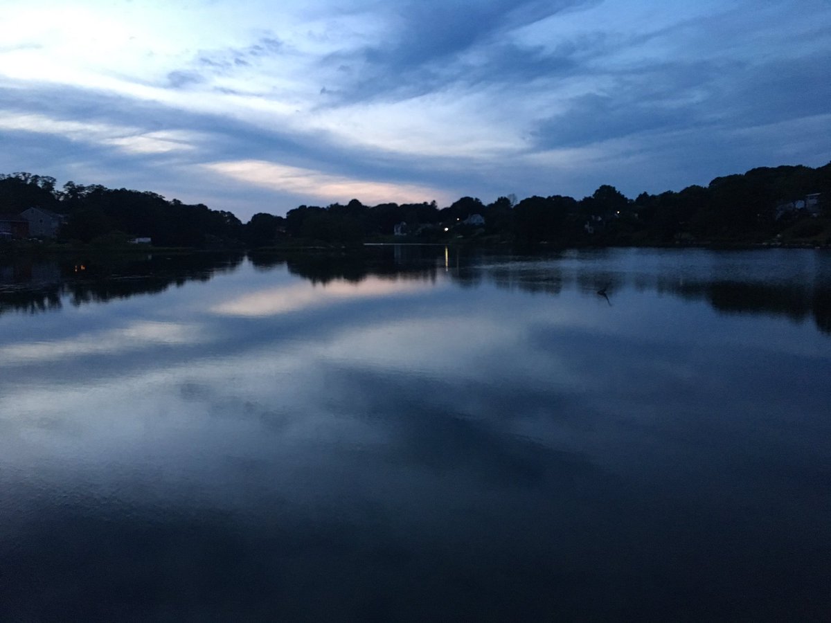 RidgewoodCo's tweet photo. Summer sunsets on Alewife Cove 🌅 https://t.co/F9bG1RV61x