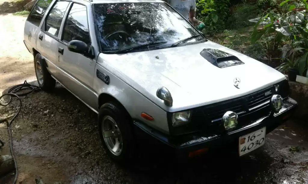 Mitsubishi lancer fiore