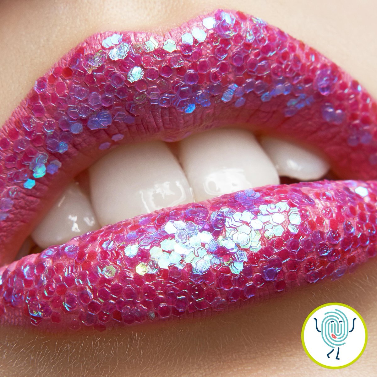 WheeSearch's tweet photo. #Happpynationallipstickday More lip arts for you today. Beauties,remember.Always be most beautiful yourself and love yourself #wheesearch https://t.co/c5BO7NnM7o