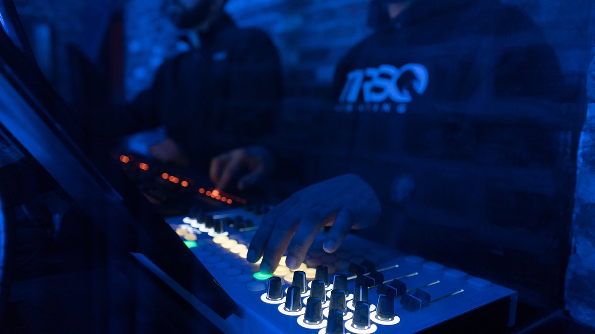 TirsoLighting's tweet photo. Great shot of 2 members of our team programming the #lividinstruments #ohmrgb
#arkaroom #tirsolighting https://t.co/t19G5C6QLi