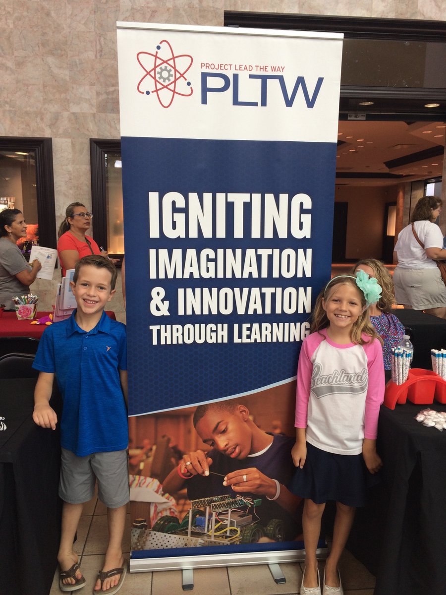 MyBeachland's tweet image. @Beachland_ES  at Back to School event at IRMall @IRCSchools #studentscount #learningisfun #STEM