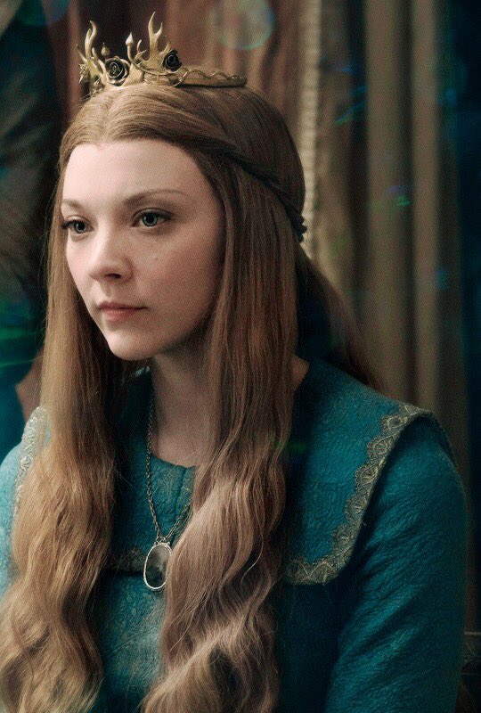 OfGentleBeauty's tweet photo. ——; "Margaery was different, though. Sweet and gentle, yet there was a little of her grandmother in her, too." https://t.co/B5zvs9W3yf