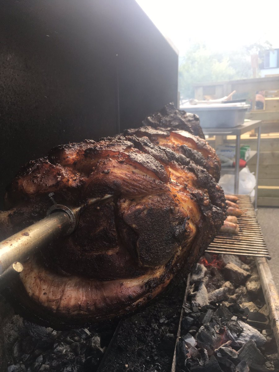 MicroTadoussac's tweet photo. Le festin s'en vient! https://t.co/fubBCEFcpc