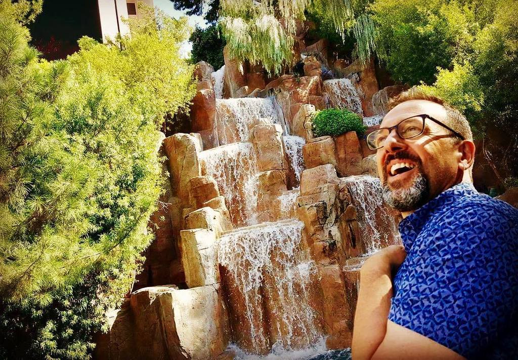 thelabcoatguy's tweet photo. I don't just make movies, kick ass and eat dairy. I also participate in the beauty of nature. #documentary #defini… https://t.co/ZZE9j6nSQT https://t.co/P6EZOttcVr