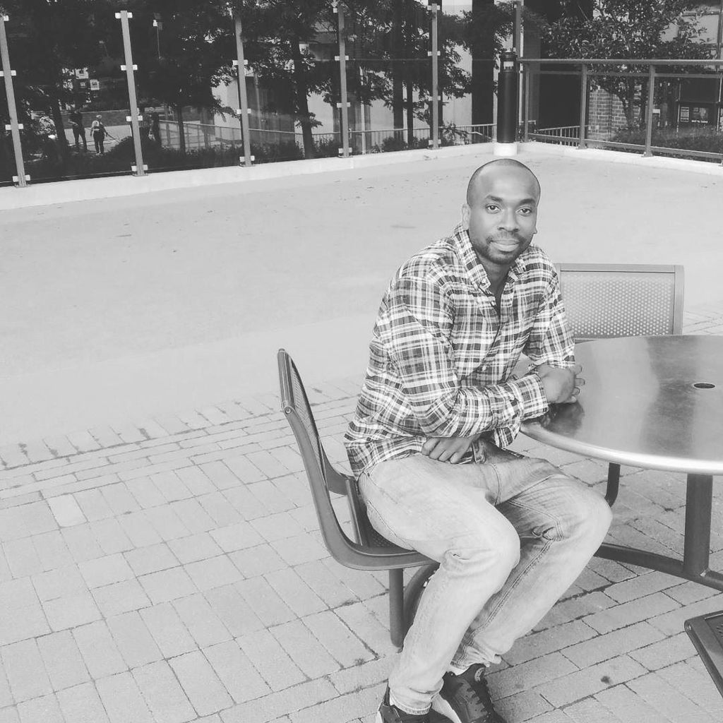 kerncarter's tweet photo. Hangin
______________

#toronto #queenwest #QueenStreet #HISTORYORNOTHING #BEAUTYSCARS #author #writer #photography https://t.co/qFbCL4Ftxs https://t.co/ibKd8e4KcI