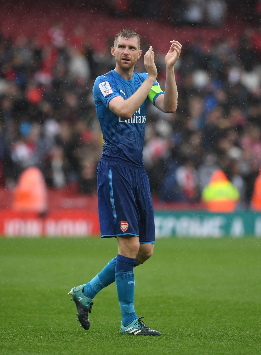 Arsenal's tweet photo. Thanks very much for your support today - it's good to be home 🔴 https://t.co/vpZ9WClOLx