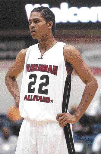 WaveLxrd's tweet photo. Ya boy was really a baller ⛹🏽🏀 https://t.co/0s967Fd3Pk