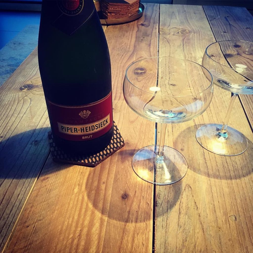whitecollarball's tweet photo. Post #birthday #champagne #belgium #bubbles #pipper #piperheidsieck #ballin #menwithclass #menwithstyle #sprezzatu… https://t.co/aWY5RsmVkX https://t.co/JvaOWTIFfU