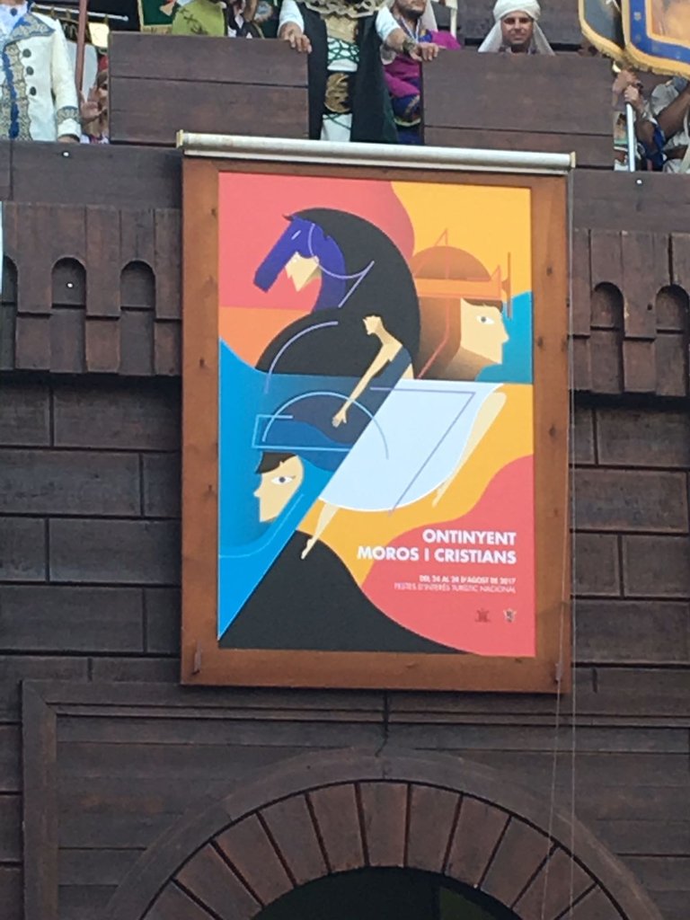 CidesOntinyent's tweet photo. Enhorabona @alvarosanchis pel cartell dels #MiCOnti17 Dames i Cavallers, estem en Festes! #Ontinyent https://t.co/NjRmiHOCMv