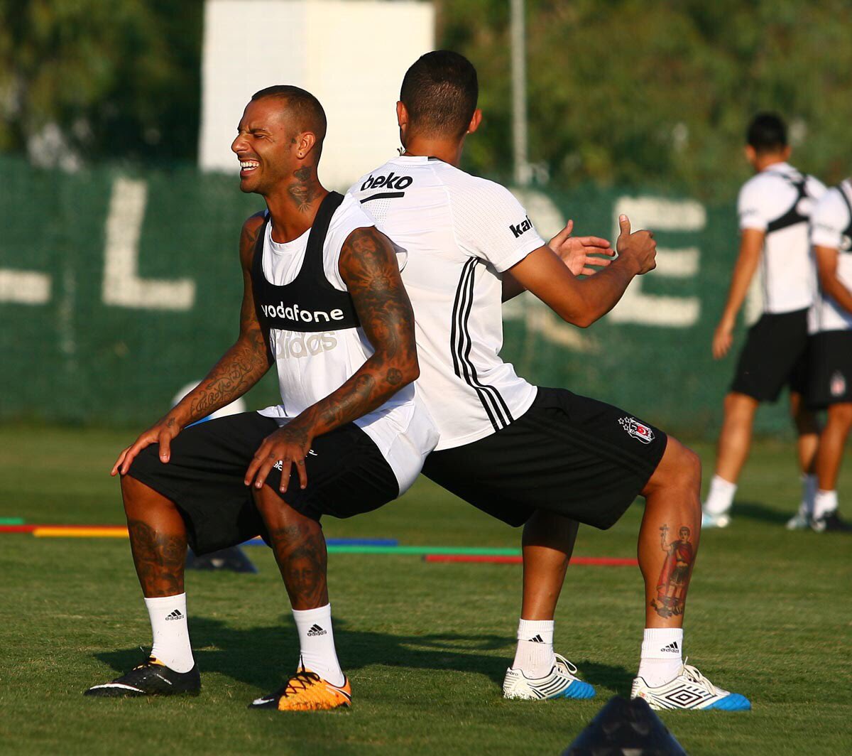 Besiktas's tweet photo. Hem sıkı çalışıyoruz hem de eğleniyoruz. https://t.co/5PvxNGDr34