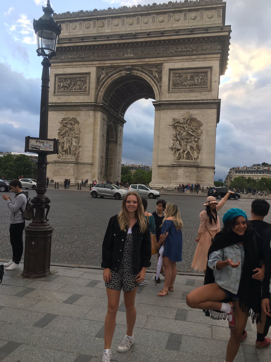 ashleyK_dances's tweet photo. Paris, France 🇫🇷❤️ https://t.co/xuqlZa6l8b
