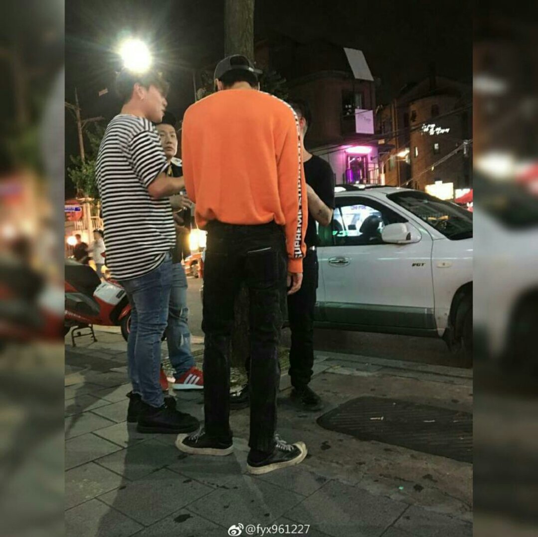 onejaewonpics's tweet image. ONE spotted with Woogie and G.Soul outside the Henz Club after 'Back N Forth'.
Cr. On watermark

#ONE #원  #JAEWON #정제원