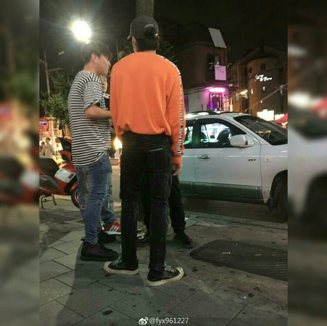 onejaewonpics's tweet image. ONE spotted with Woogie and G.Soul outside the Henz Club after 'Back N Forth'.
Cr. On watermark

#ONE #원  #JAEWON #정제원