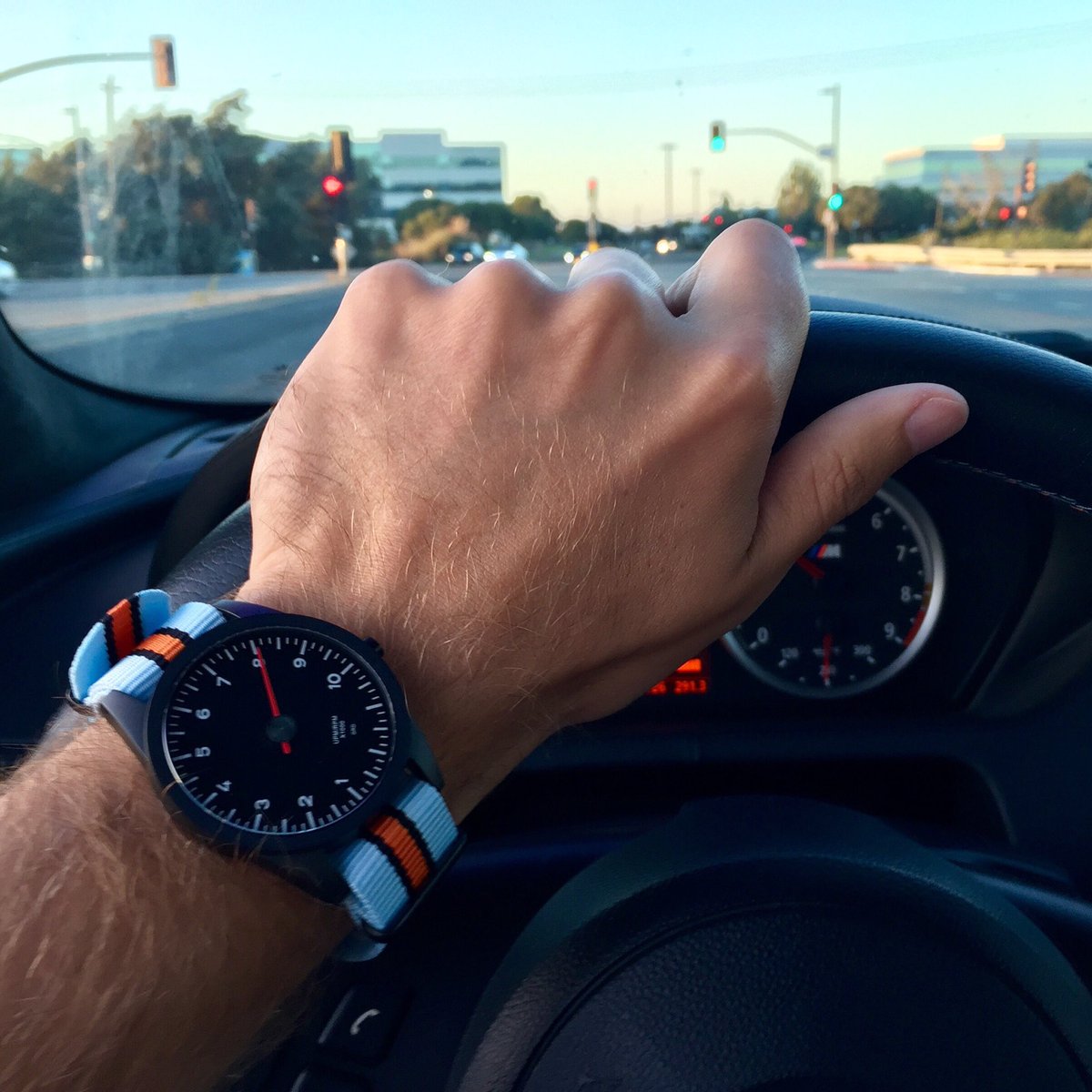 GuardsRedDesign's tweet photo. Thanks Max for sending us this cool shot #RL73 #watch #M6 @guardsreddesign https://t.co/zgkhGKernU https://t.co/EQIlNsiIJd
