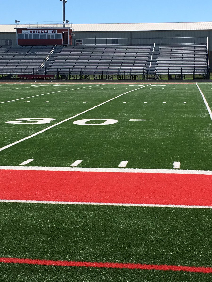 SRidgeAthletics's tweet photo. Sport Aide company here today to clean, groom, disinfect, and g- max the turf at Raider Field !
#ArmorUp
#time4football https://t.co/Air1xykiYc