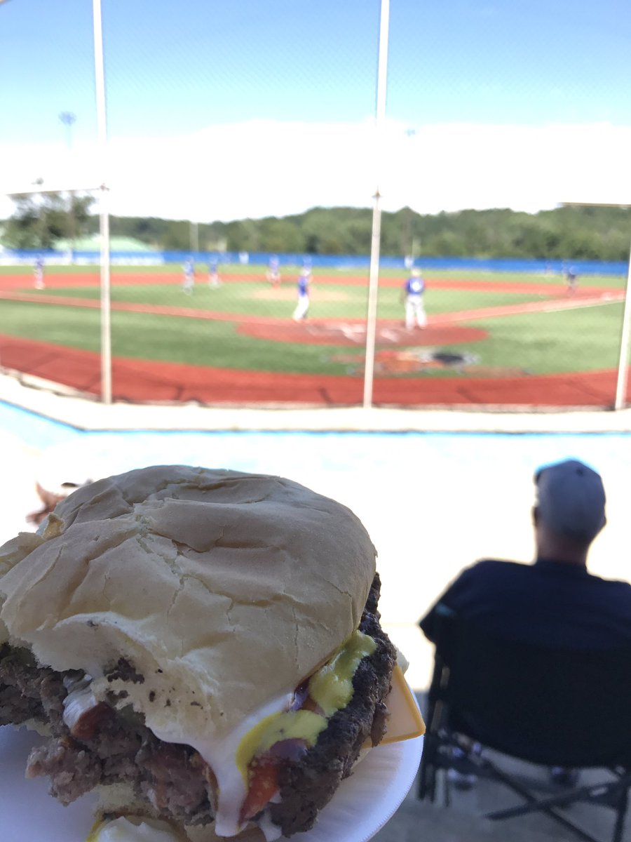 LuciaFischer's tweet photo. Enjoying a delicious Phyllis Burger at @BeaversField Ready for the State semifinals #post83 https://t.co/1ChWrPeNYD