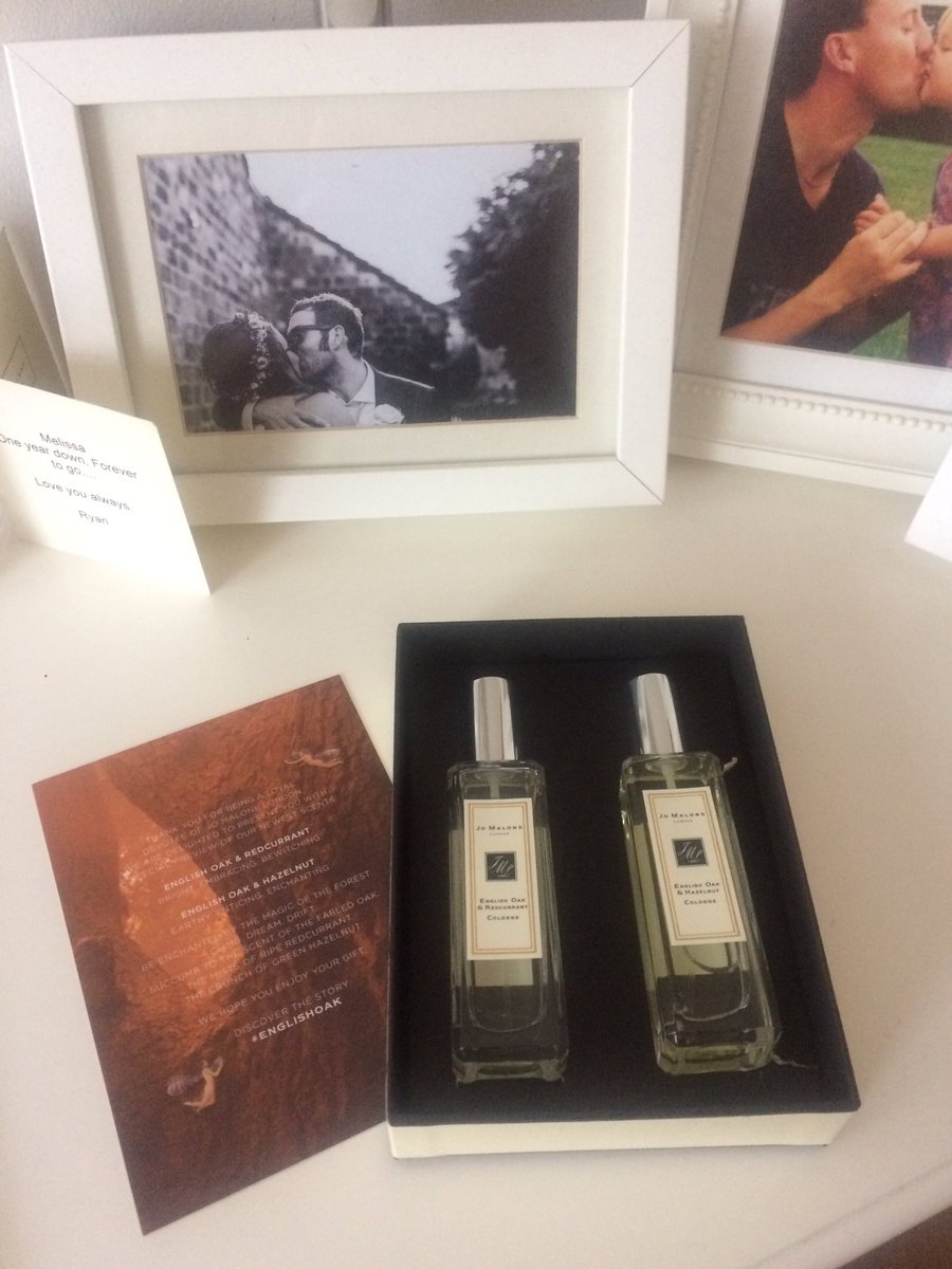 MelissaHulme3's tweet photo. A MASSIVE thank you to @JoMaloneLondon for #beautifulperfume #englishoak #redcurrent #hazelnut #ismellgorgeous https://t.co/Cm02RR44N3