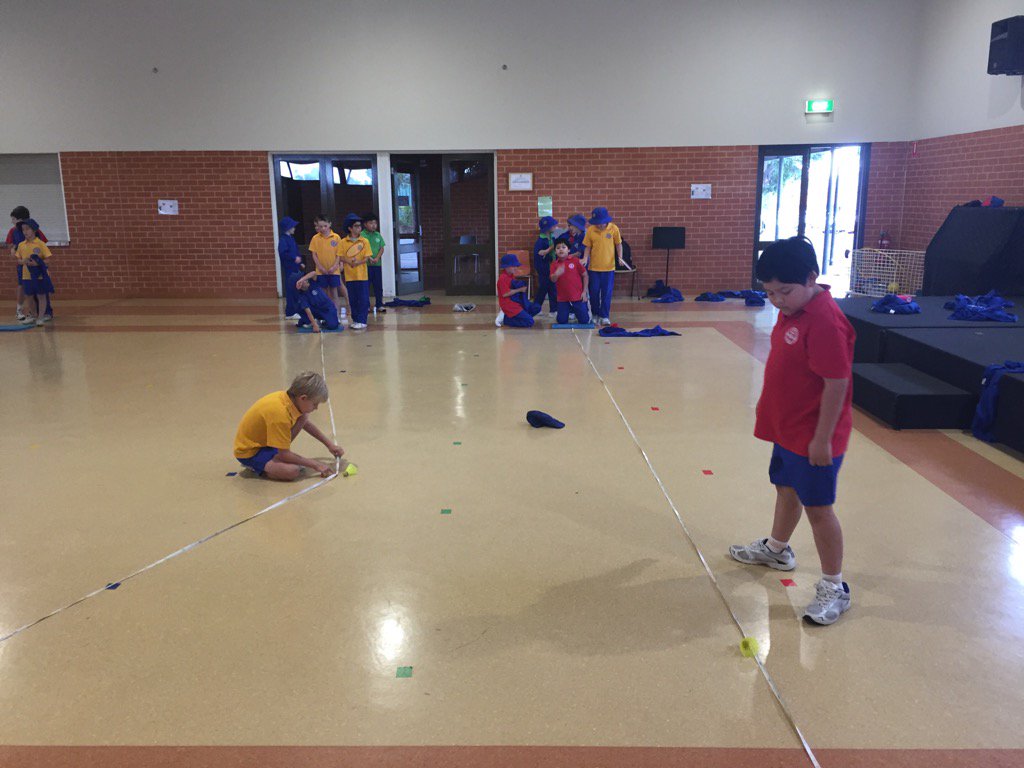 Physedideas's tweet photo. Wet weather idea. Teaching correct measuring for athletics events. #physed #pe #primarype https://t.co/7Fd260Y2fr