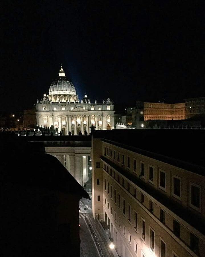 validorazio's tweet photo. Odi et amo, ma sei sempre la più bella. @Turismoromaweb @FotoDiRoma #Roma #cittaeterna #belladavvero #bellasempre https://t.co/FIAtkGrl7H