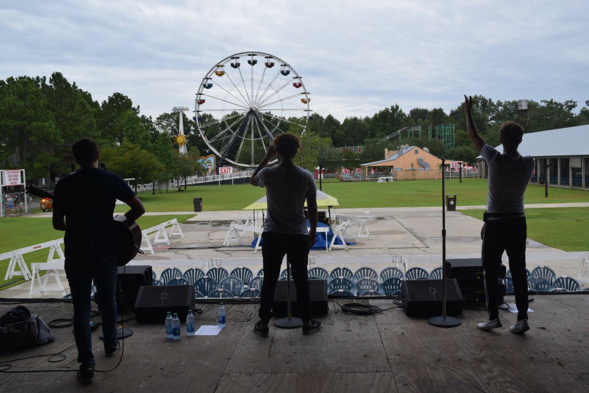 OfficialFIYM's tweet photo. Dixie Landin sound checkin' who's here 😊 https://t.co/3n1T3WsYvP