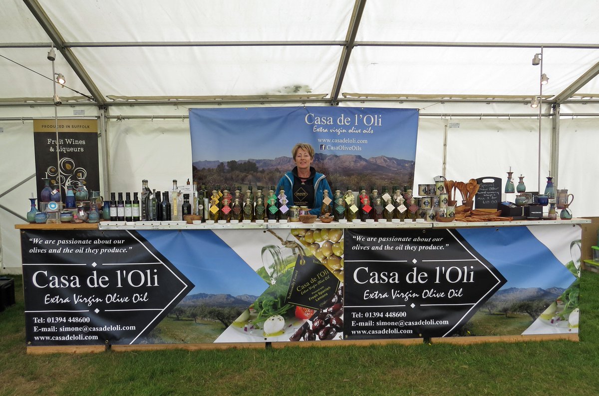 SuffolkonShow's tweet photo. Amazing array of exhibitors - final day @SuffolkonShow @Visit_Suffolk @HeartOfSuffolk @VisitEastAnglia @TheISDS https://t.co/d17VfPBOMr