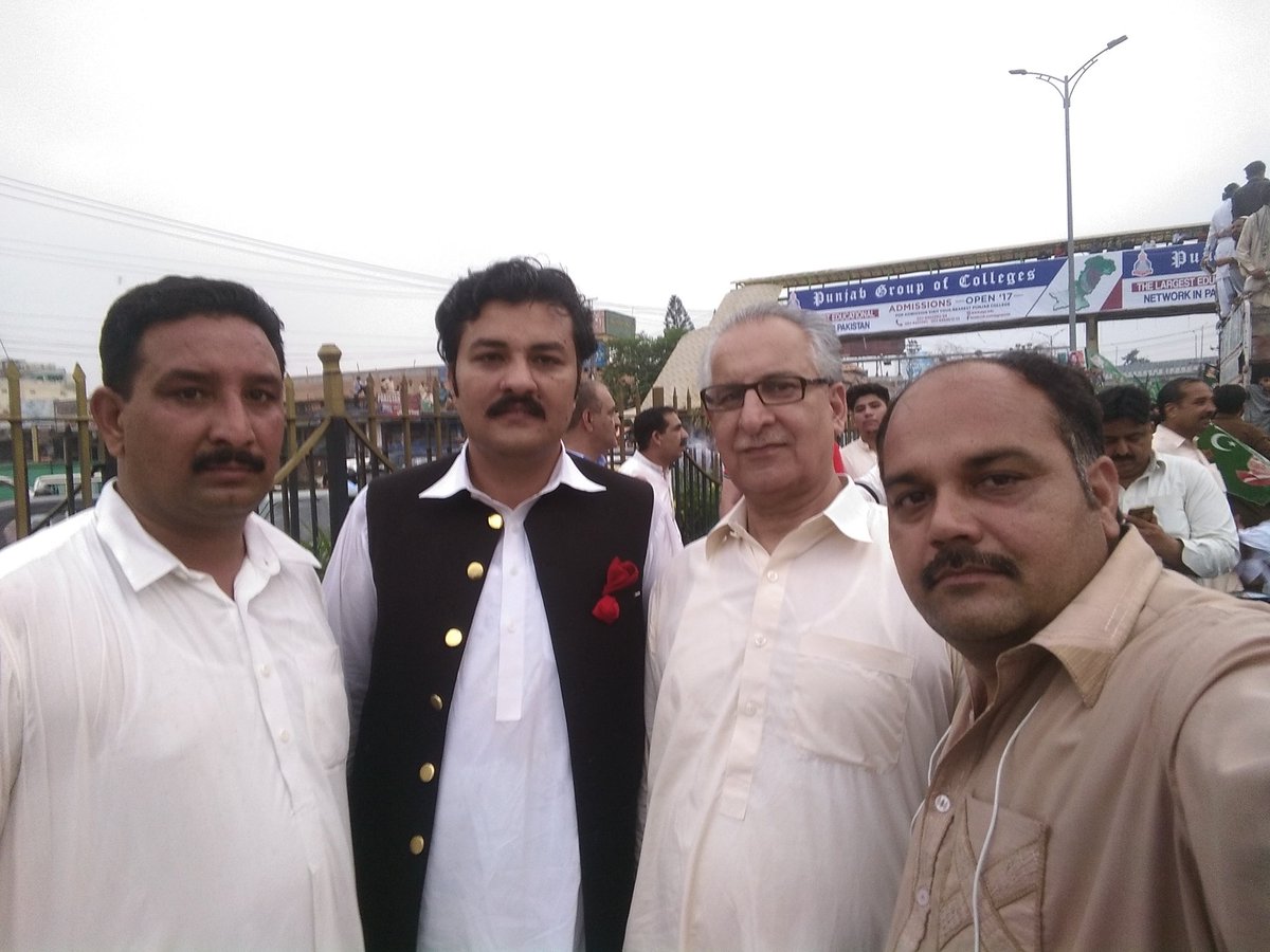 ChMamoon's tweet photo. Today Grand PMLN Rally at Murree Road RWP
SHER....SHER....SHER
#maryammeriawaz #NawazSharif #MaryamAurangzeb #ShahbazSharif https://t.co/ZDrkhtMNvo