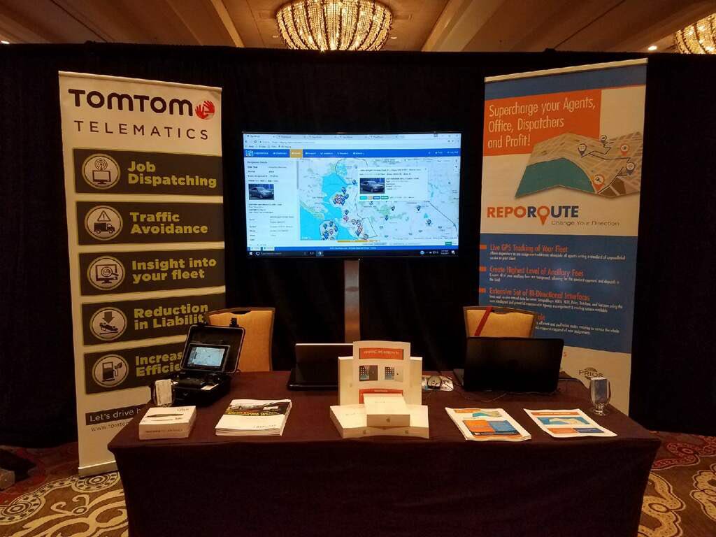 RepoRoute's tweet image. Great time at #NARS with @RepoRoute customers Stephanie @auto_bolo &amp;amp;  Gina at Reliable in AZ.