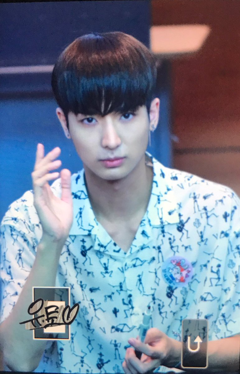pickufixyou's tweet photo. 0729대구 팬싸 프리뷰 

Please contact your eyes to me 💐

💕always💕

#펜타곤 #PENTAGON #예뻐죽겠네 #YUTO #유토 #PTG @CUBE_PTG @cubeunited https://t.co/5Pp9lZMgsG
