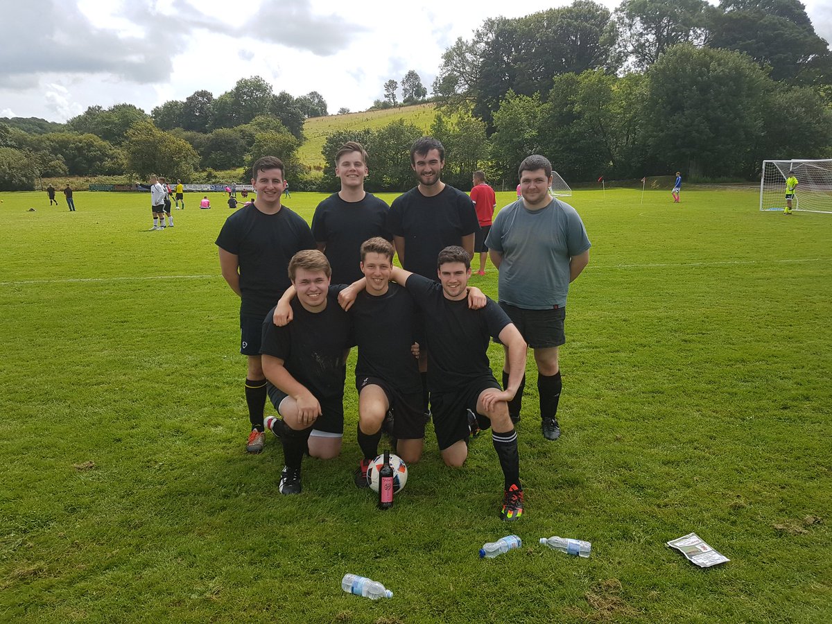 Llanboidyfc's tweet photo. And last but not least #LogsFC & #CrystalPhallus #boidy6aside https://t.co/d1vjp4OMSs