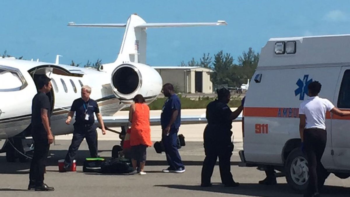 American shot during burglary in Turks & Caicos bit.ly/2uIiQ5g https://t.co/SVYtzkmRco