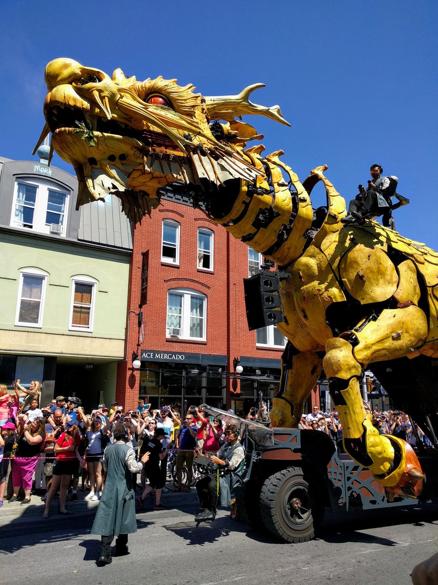 HaraldAugeneder's tweet photo. It is an impressive show on Ottawa's streets by #LaMachine https://t.co/yFaUJSLOlp