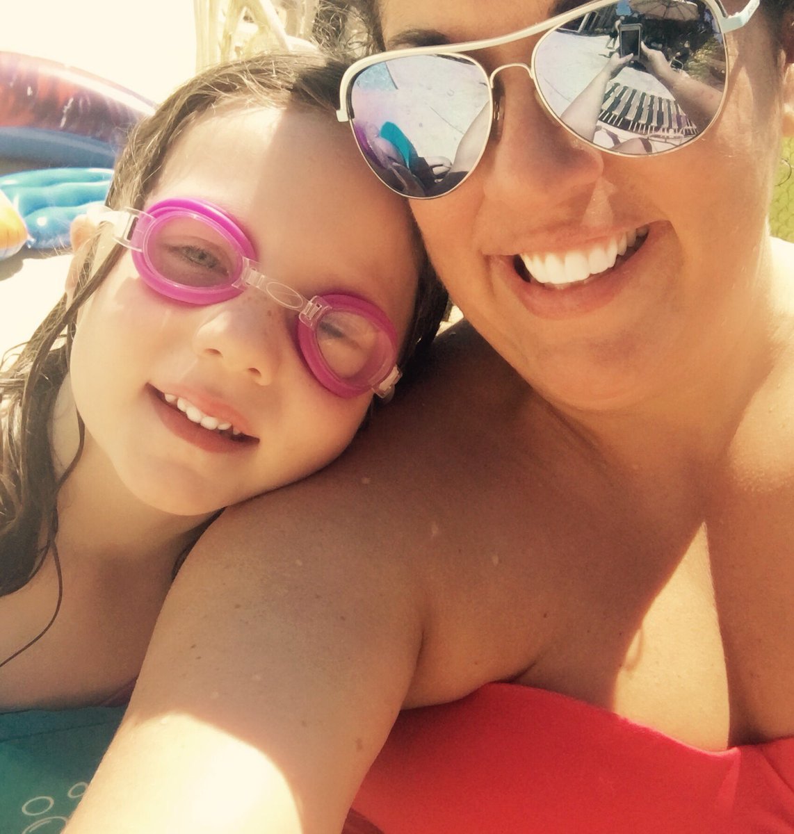 no_take_backs's tweet photo. Swimming glasses and #poolselfies #Saturday 🕶☀️🌊 https://t.co/55ZTfzczXk