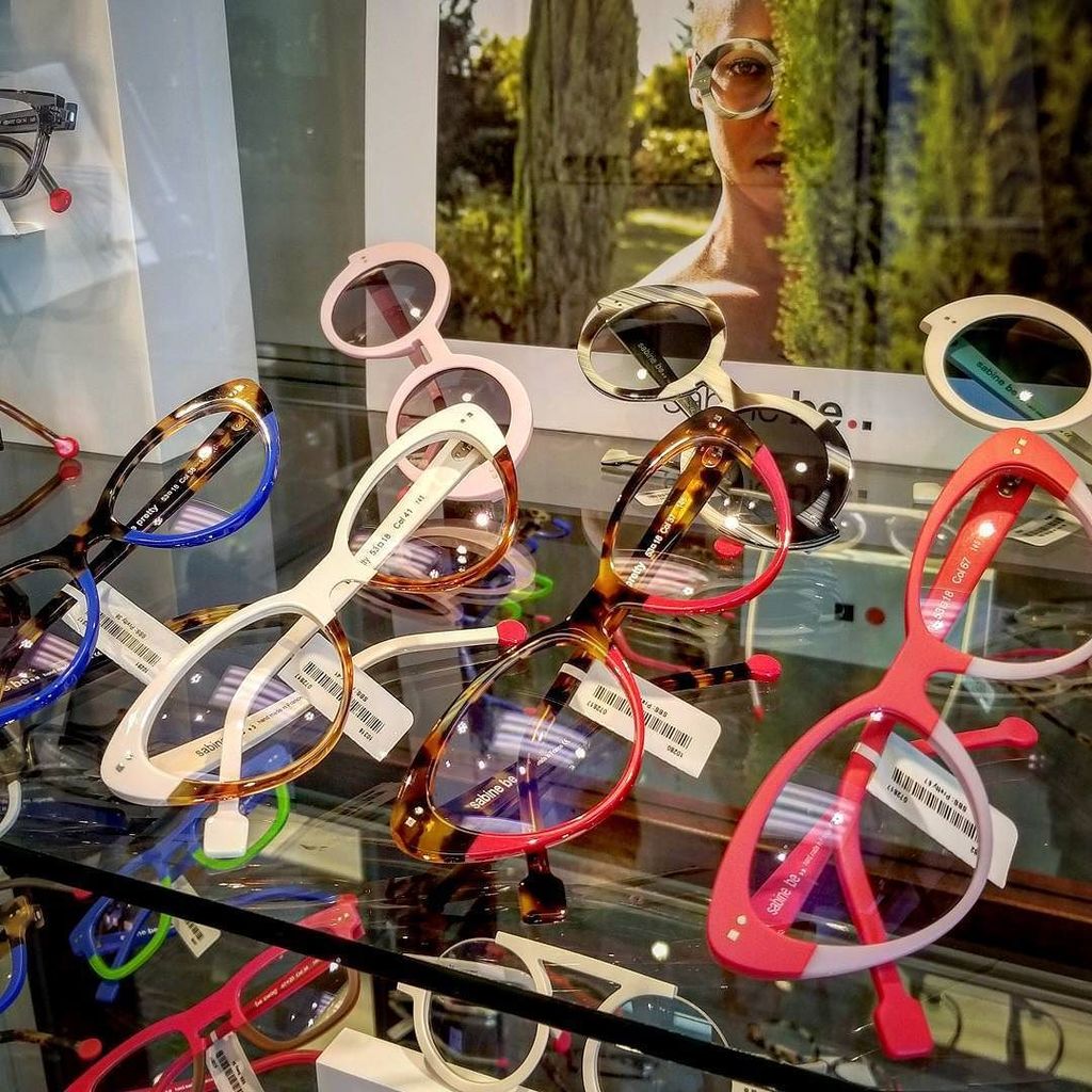 SunglassOS's tweet photo. #sabinebe in the#house! #amazing #colors and #unique #shapes 😎💯 #handmade in #france https://t.co/7WUXnvPxmo https://t.co/LBi2A2BDn9