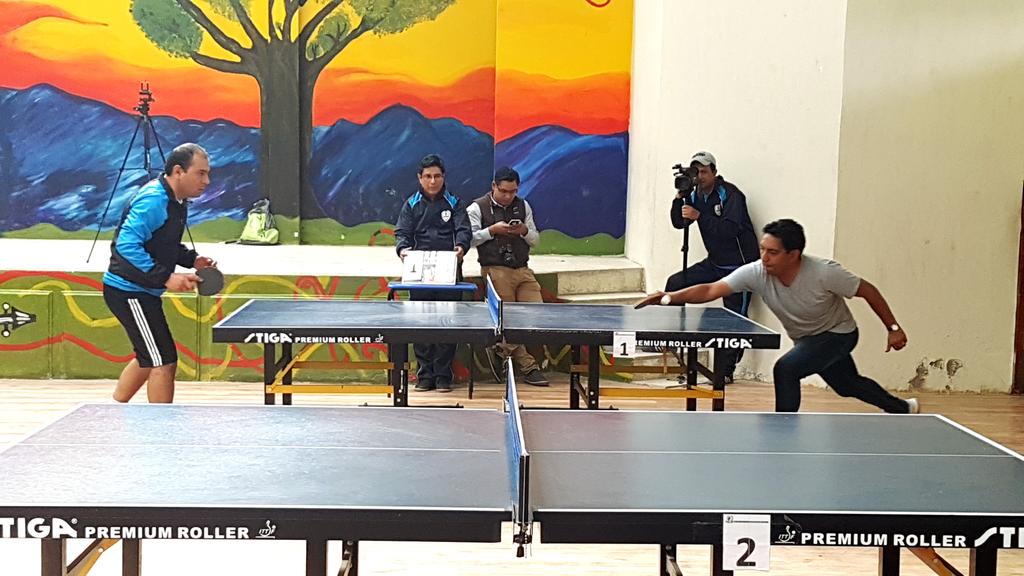 mascreacion's tweet photo. #Loja. Semifinales en tenis de mesa en #Intermedios de #Comunicación #SextoPoder @radiopoderfm @primereporte @SuperLaserfm https://t.co/5BBVBoIOqT