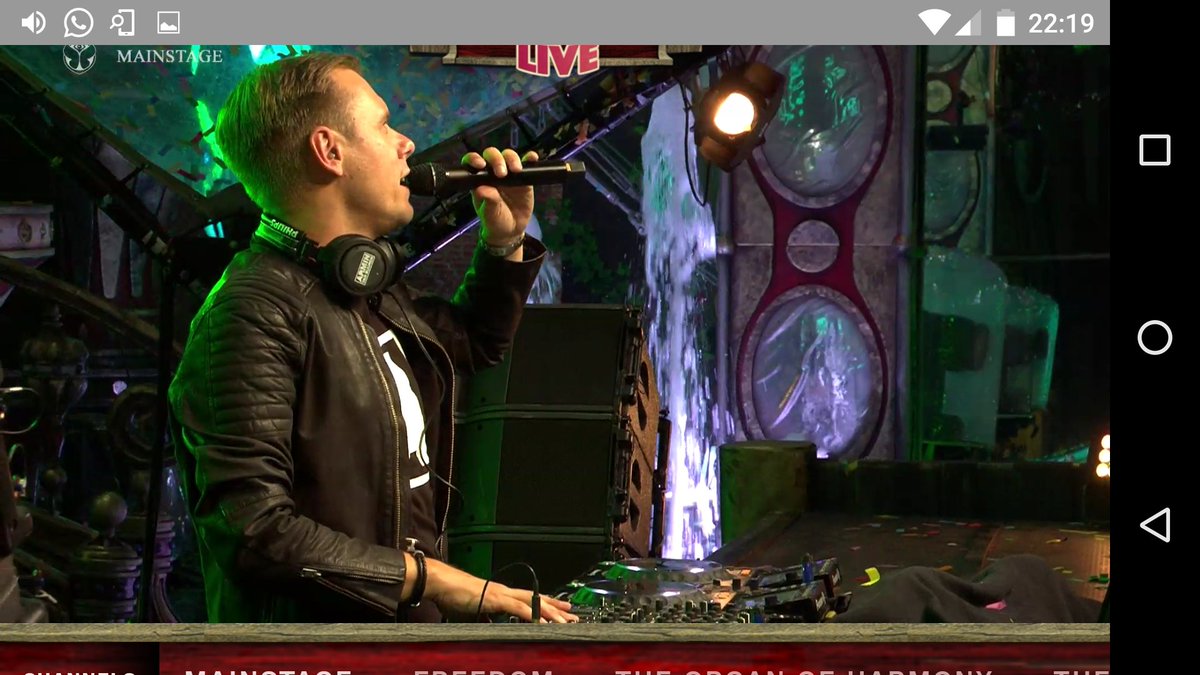 atmacg's tweet photo. This is ARMIN !
#tomorrowland
#ShowYourFlags https://t.co/DHjczeDuwl