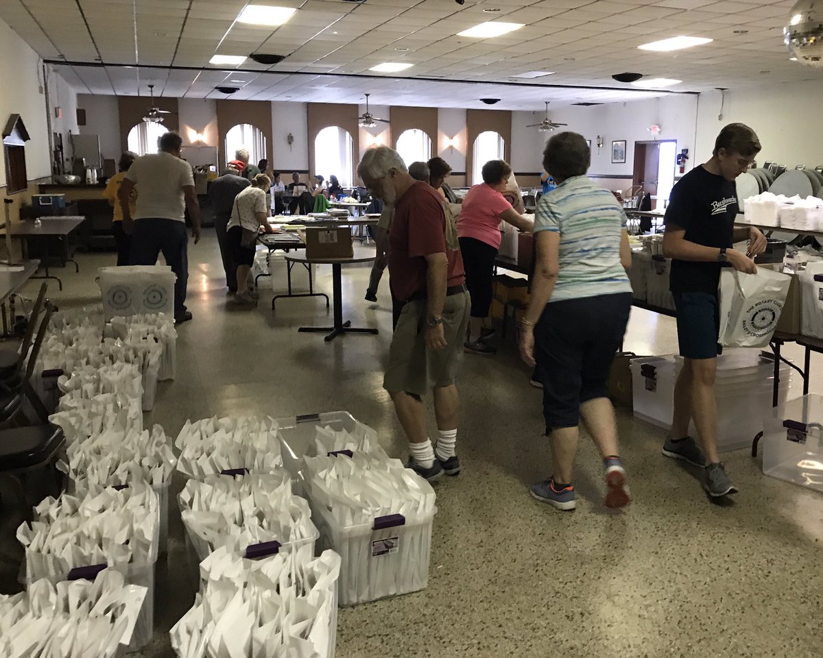 KevinSami's tweet photo. Our amazing community members preparing free school supply kits for the Stuart Pyramid Resource Fair on August 10th! Thank you so much! https://t.co/BiOo1W2MHo
