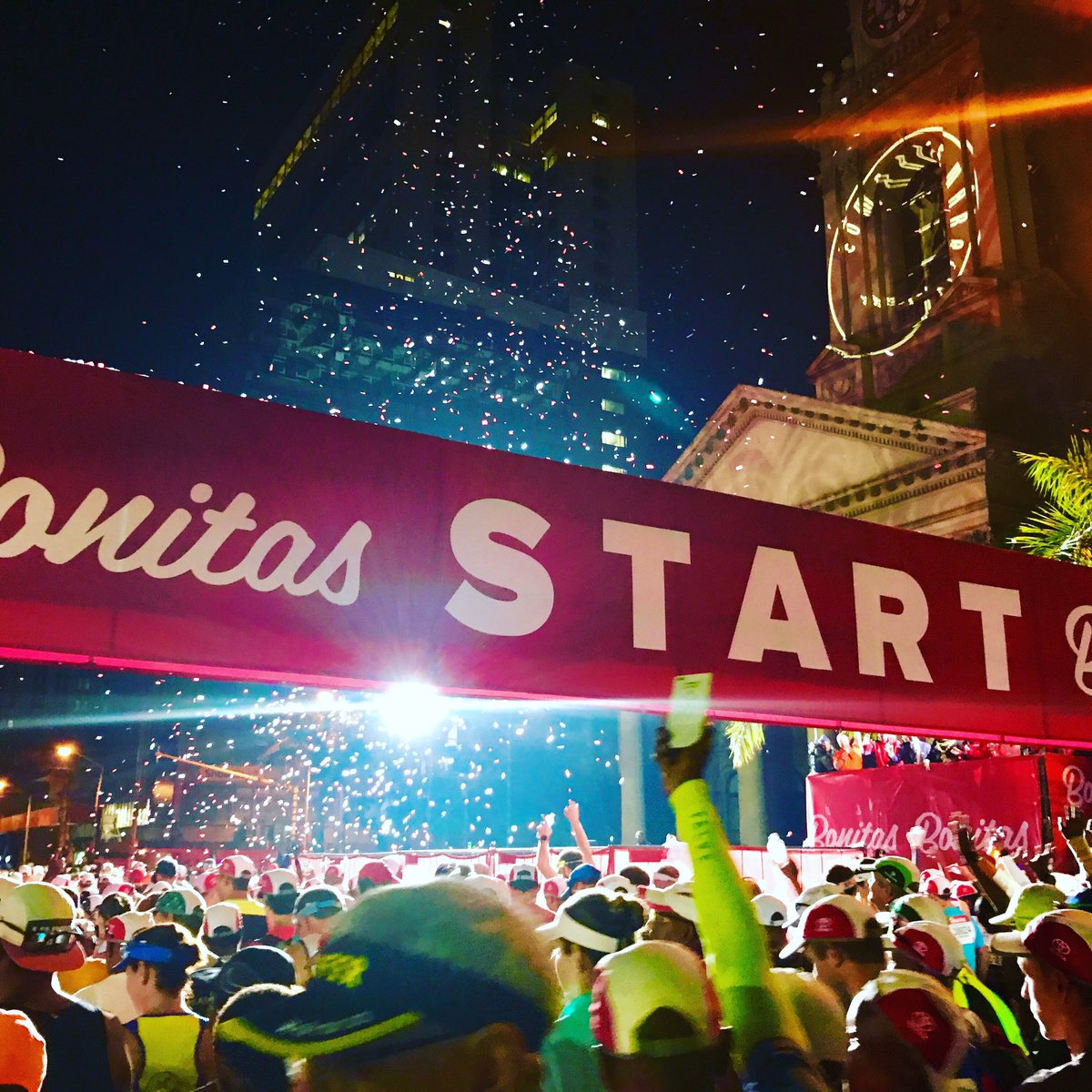 MarsdenPa's tweet photo. No better way to start the day: #CaptureComrades https://t.co/X4miXc2iXn