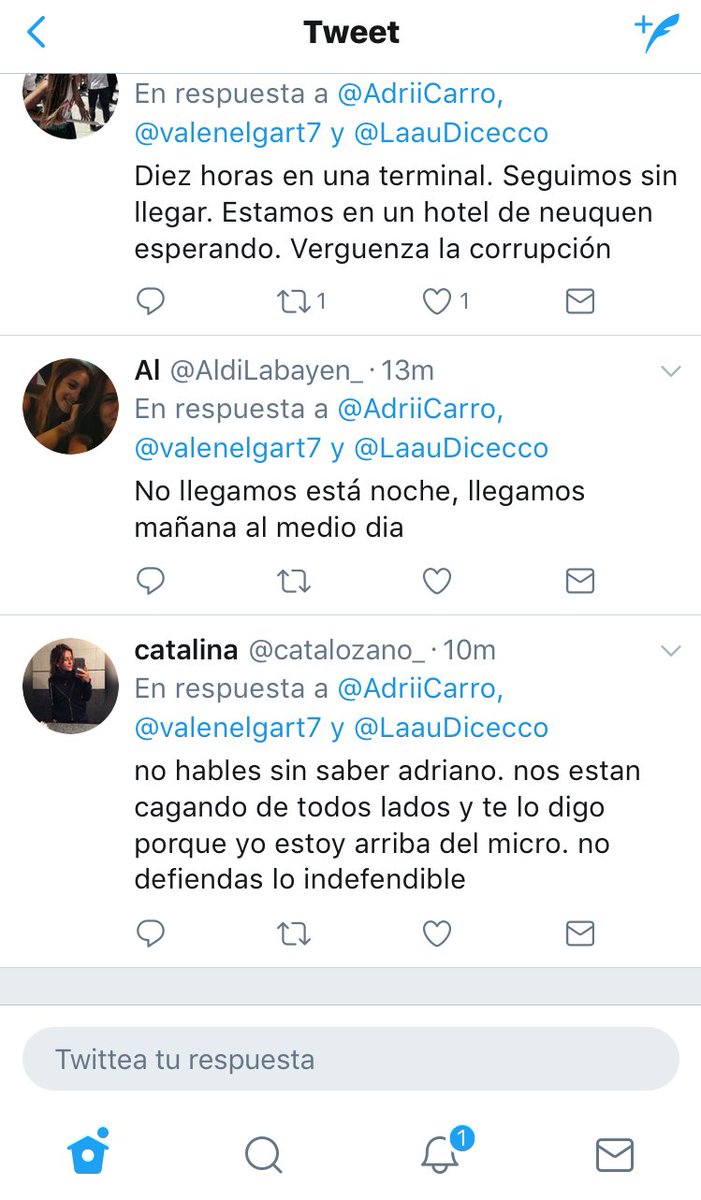 Baxttermiente's tweet photo. #LaMentiraPerfecta (Los tw de las propias pasajeras) TRES días de viaje y ni una mínima consideración #VERGÜENZA https://t.co/nqP65CGClg