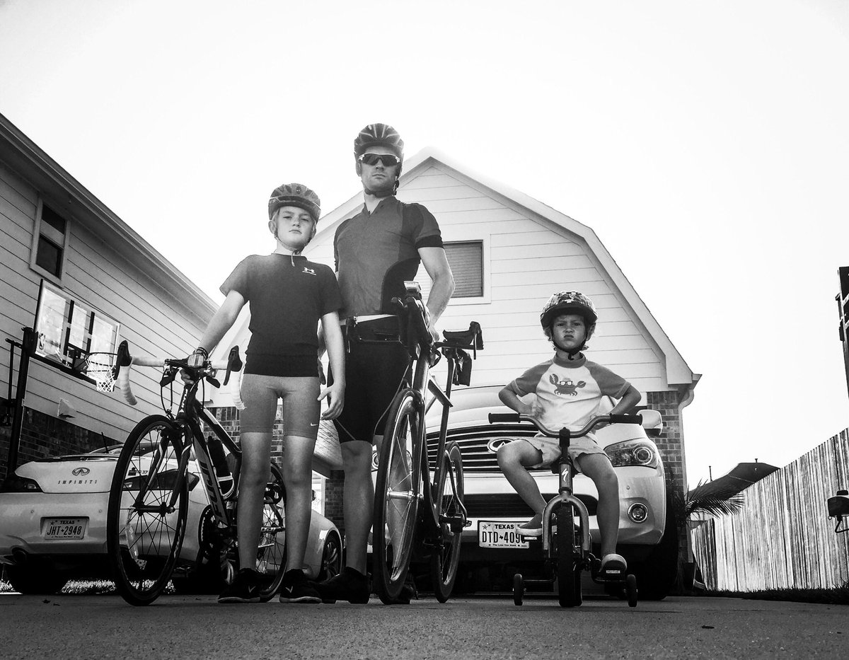 BearkatHaynes's tweet photo. Boys #bikeride #badtothebone #fathersontime #thatshowweroll https://t.co/Li40WZX4QW