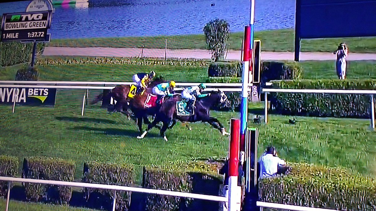 RussSegner's tweet photo. Thank you #HunterORiley .. 16-1 win ticket cashed on you in the Bowling Green Stakes at Saratoga.. https://t.co/JMeoRXZE5w