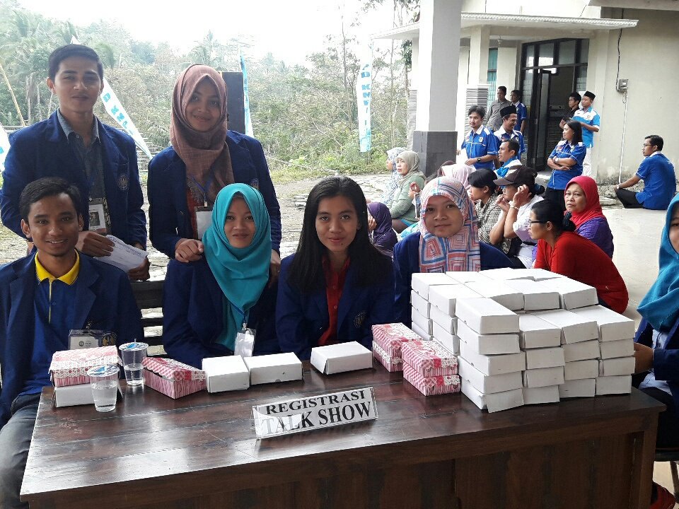 DPD KNPI DIY feat KKN UNY 

#pemudabergerak
#knpidiy
#baksosknpi