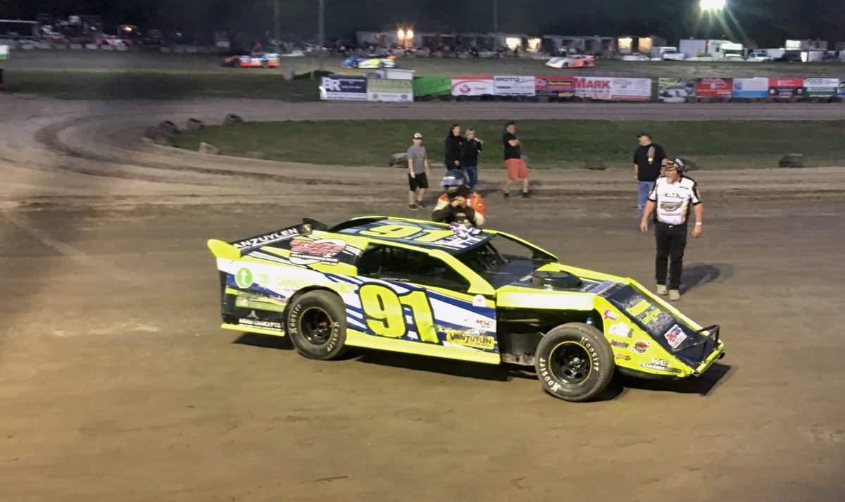 melindahandley's tweet photo. Left Indianapolis, Indiana this morning & made it to the races @BrightonSpdwy tonight to see #HandleyRacing park it in victory lane again! https://t.co/wL5ABFcdD5