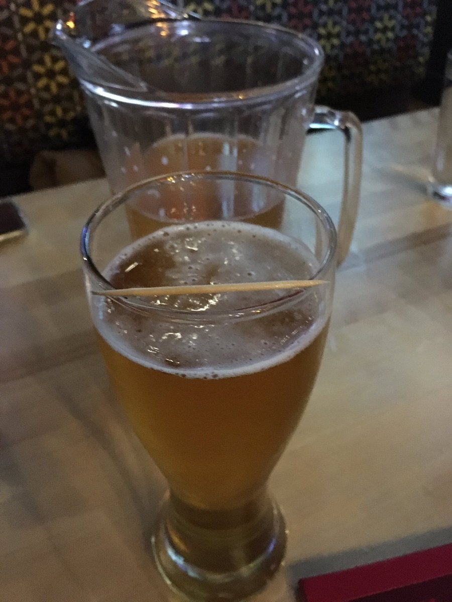 MarkDonesRMT's tweet photo. Thanks for serving a toothpick inside my pitcher of beer @bostonpizza 👎🏽🤢#gross #disgusting #disappointed #piercedmylip #uselessmanager https://t.co/EHDxcBinQM