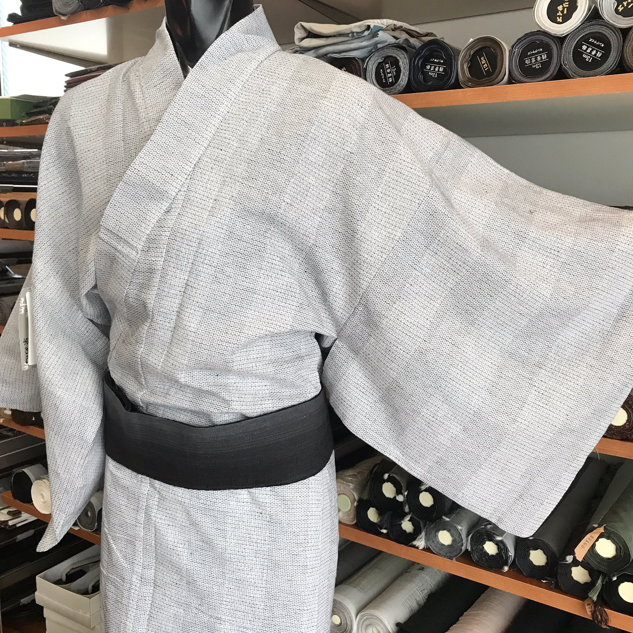 Twitter 上的 東京銀座 男の着物たけもと 男着物とメンズ浴衣の専門店 白 黒 白亀甲浴衣 麻黒角帯 大人は大人らしくシンプルがかっこいい 白亀甲浴衣 12 000 黒麻角帯 7 800 男の浴衣 男浴衣 メンズ浴衣 男ゆかた 男のゆかた T Co Dngdkjt78q Twitter