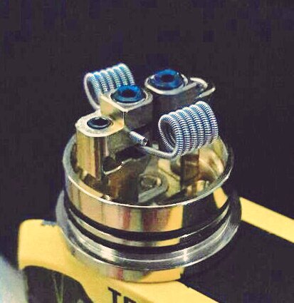 Ivansetiawan25's tweet photo. Clipton Wire Kanthal A1 24awg/32awg SS304 #coilbuild #coilling #vaping #vapor #indovaping #cliptonwire https://t.co/dbI4o3KLUJ