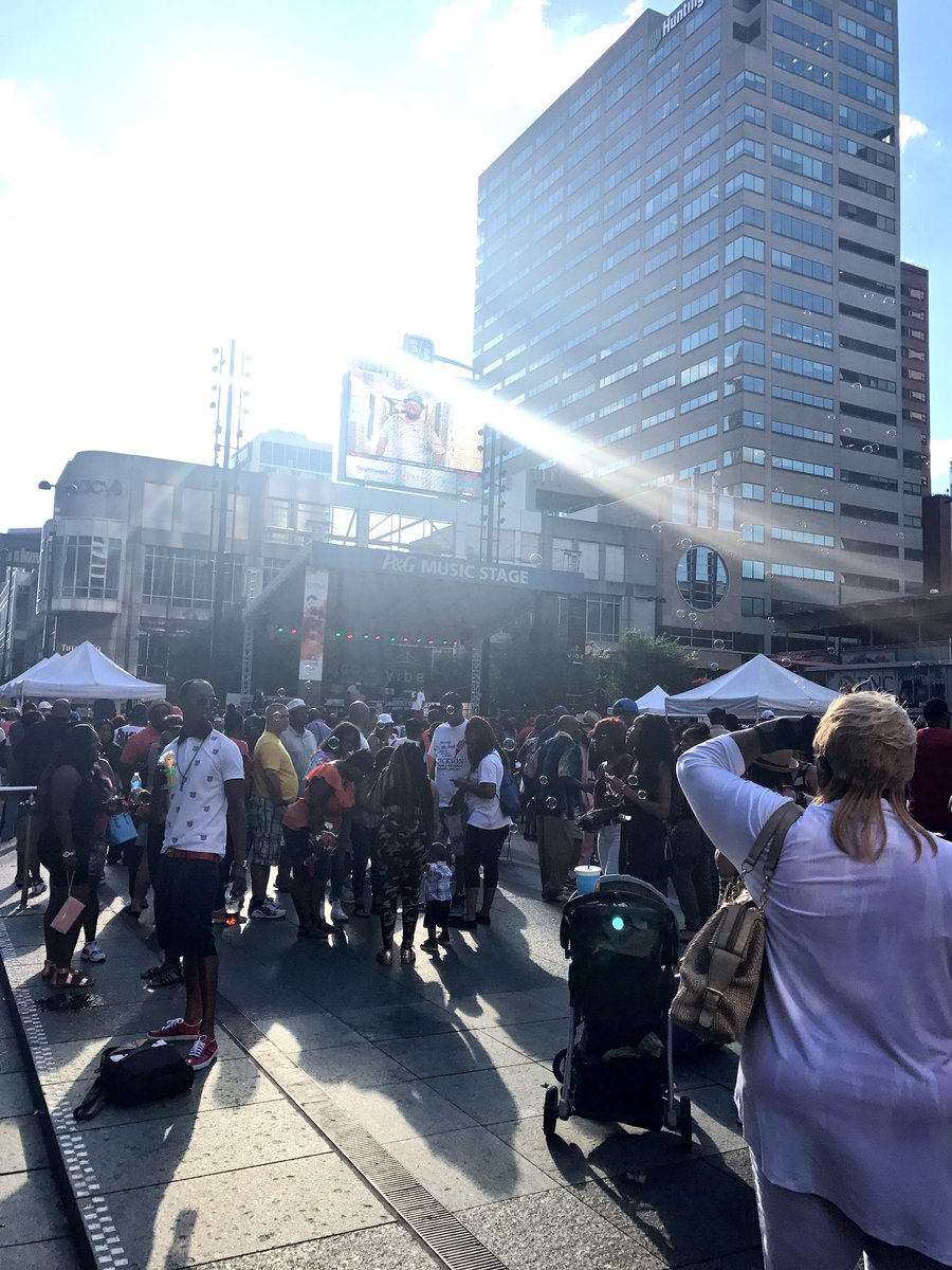 BrianDMains's tweet photo. So #CincySoul and @VibeCincy is everything @MyFountainSqr. https://t.co/0nH9zsdoxM